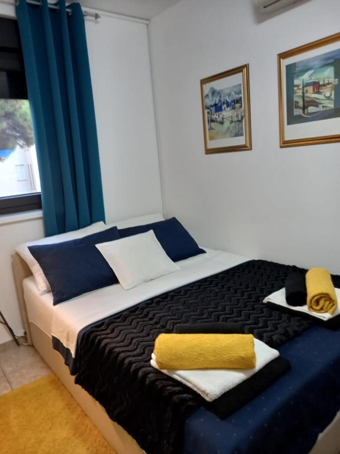 Apartmani Nella Vir Rom bilde